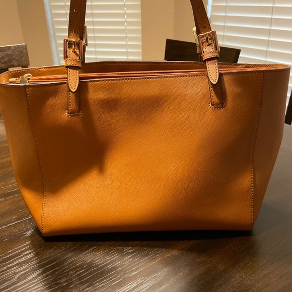 Tory Burch brown purse - Picture 2 of 7
